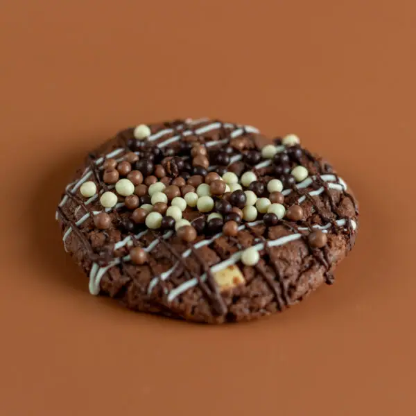 Cookie Triple Chocolate wit melk puur chocolade